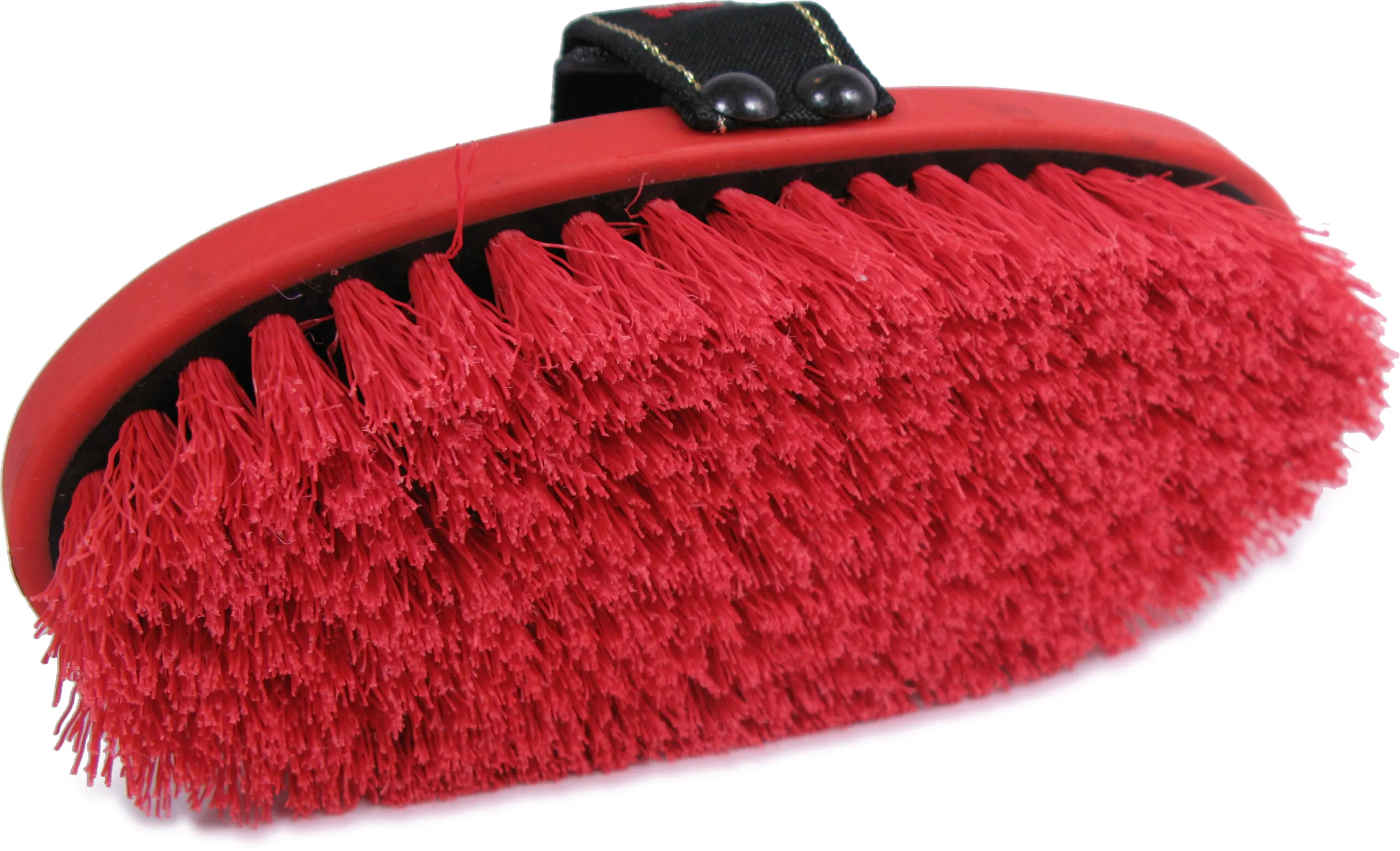 A red horse brush.